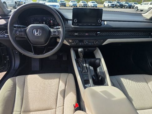 Used 2023 Honda Accord EX image 14