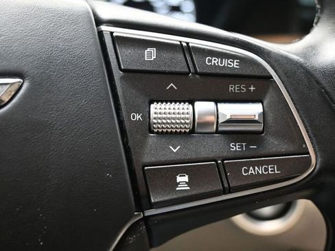 Used 2018 Genesis G90 3.3T Premium image 25