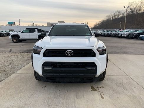 Used 2025 Toyota 4Runner SR5 image 8
