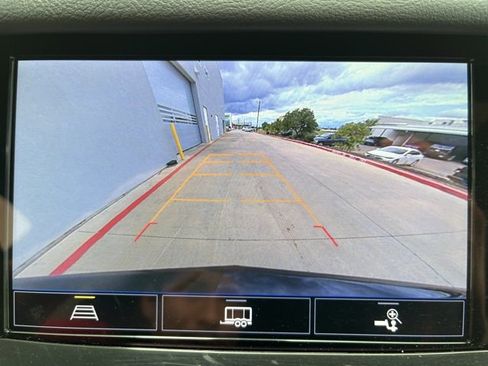 Certified 2025 Cadillac XT6 Premium Luxury image 12