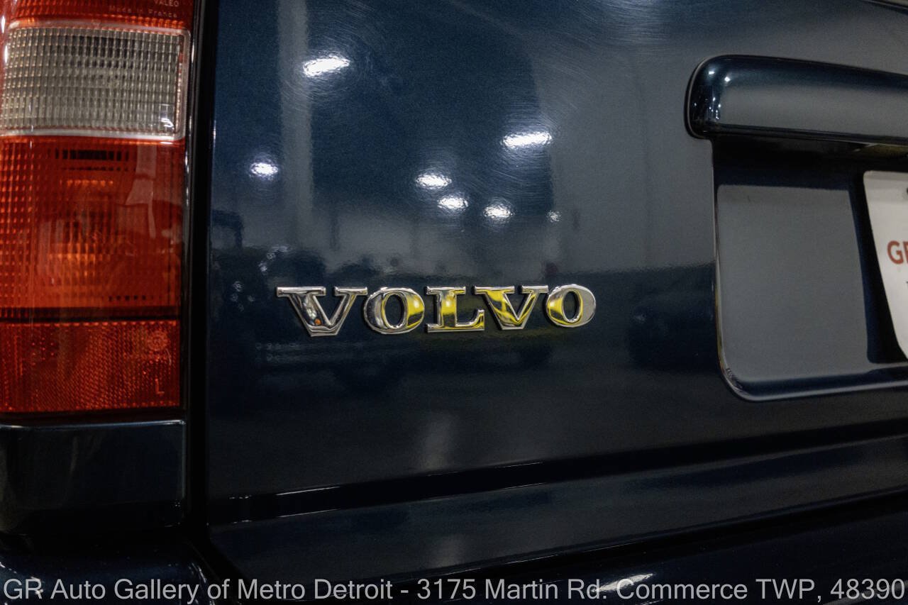 Used 1998 Volvo V70 FWD image 31