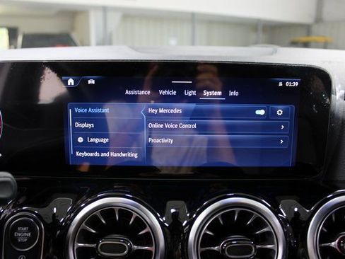 Used 2024 Mercedes-Benz GLA 250 image 26