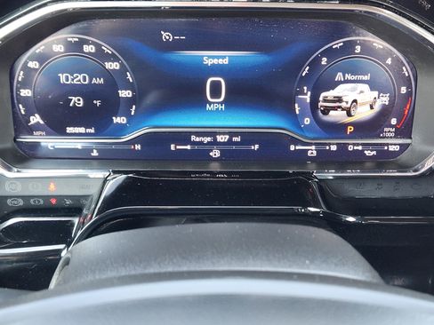 Used 2025 Chevrolet Silverado 1500 LT Trail Boss w/ Convenience Package II image 16