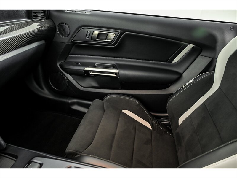 Used 2022 Ford Mustang Shelby GT500 w/ Carbon Fiber Track Pack RWD image 30