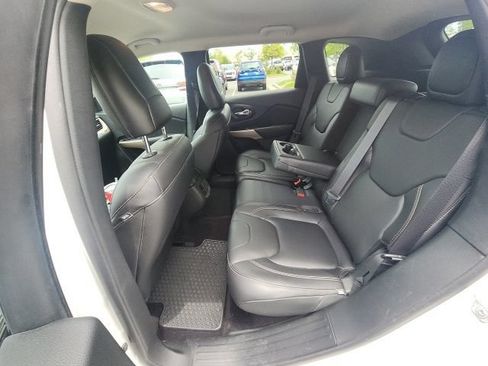 Used 2017 Jeep Cherokee Latitude w/ True North Edition AWD/4WD image 20