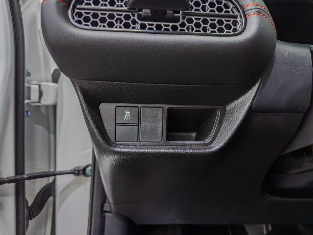 Used 2025 Honda HR-V Sport image 24