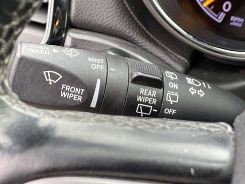 Used 2020 Jeep Grand Cherokee Overland image 21