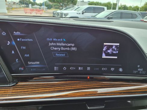 Used 2024 Cadillac Escalade ESV Premium Luxury w/ LPO, Floor Liner Package AWD/4WD image 13