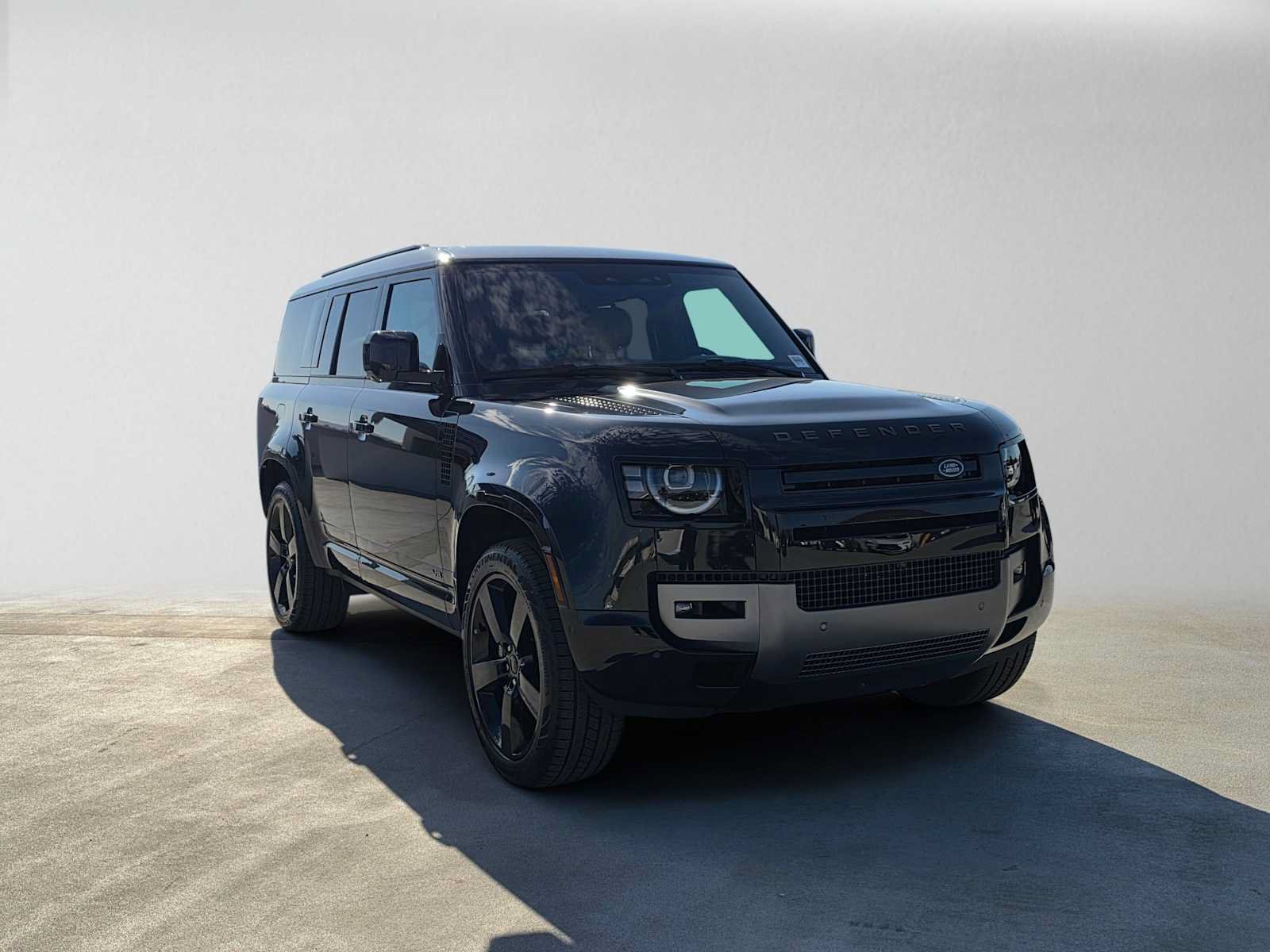 New 2026 Land Rover Defender 130 V8 AWD/4WD image 7