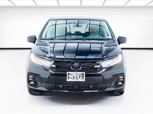 Used 2025 Honda Odyssey Elite image 2