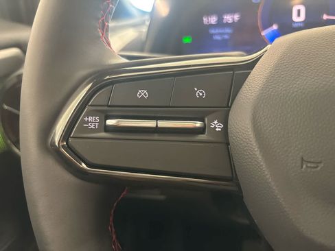 New 2025 Chevrolet Equinox EV RS w/ Convenience Package II image 29