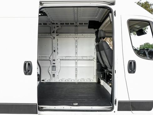 Used 2023 RAM ProMaster 2500 FWD image 33
