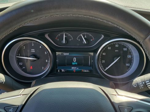 Used 2019 Buick Envision Essence FWD image 26