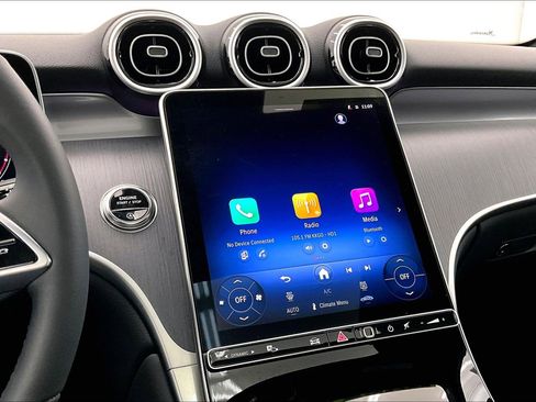 Used 2026 Mercedes-Benz GLC 300 image 5