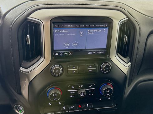 Used 2023 Chevrolet Silverado 2500 LT w/ Convenience Package image 18