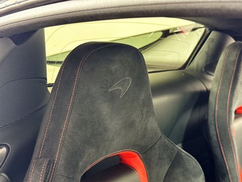 Used 2020 McLaren 720S Performance image 23
