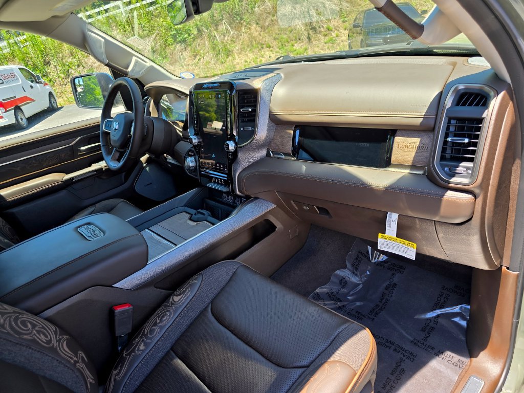 Used 2026 RAM 1500 Limited w/ Bed Utility Group AWD/4WD image 31