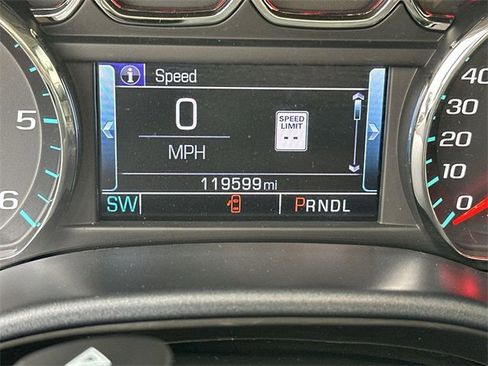 Used 2018 GMC Sierra 1500 SLT image 11