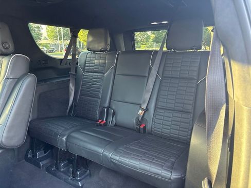 Certified 2023 Cadillac Escalade ESV Sport Platinum w/ LPO, ONYX Package AWD/4WD image 19