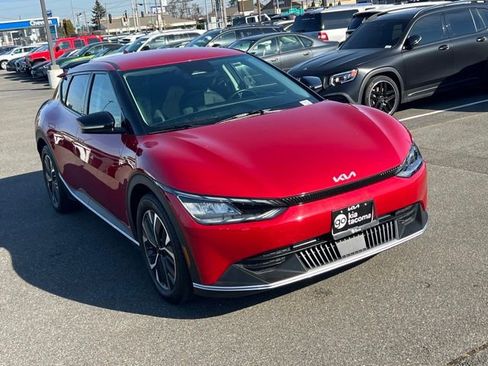 Used 2024 Kia EV6 Light image 5