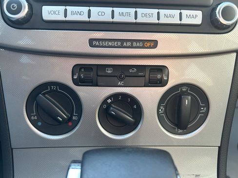 Used 2007 Volkswagen Passat Wolfsburg Edition image 23