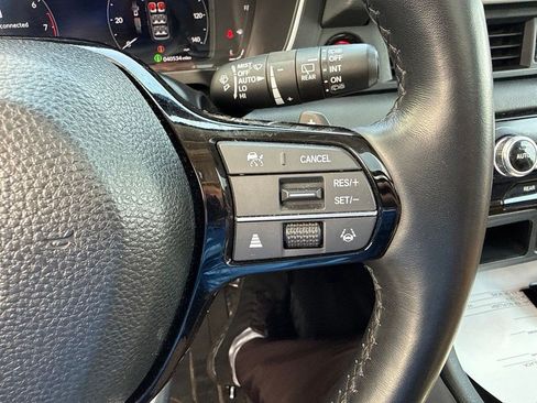 Used 2024 Honda Pilot Elite image 17