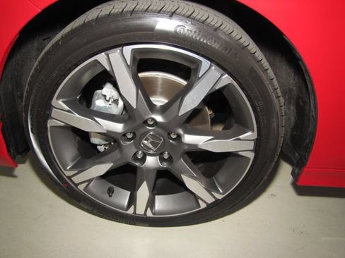 Certified 2025 Honda Civic Sport Touring image 27