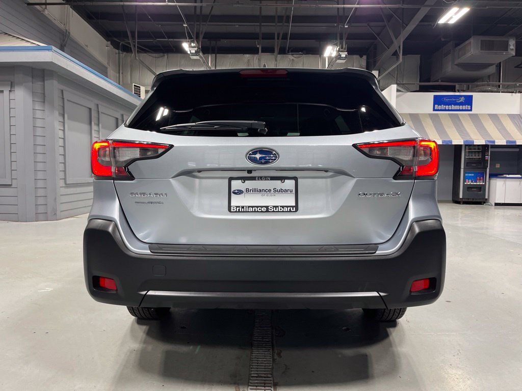 Certified 2025 Subaru Outback Premium w/ Popular Package #1A AWD/4WD image 8