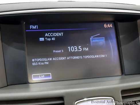 Used 2015 INFINITI Q70 3.7 w/ Technology Package AWD/4WD image 21