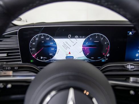 Used 2026 Mercedes-Benz GLS 580 4MATIC image 27