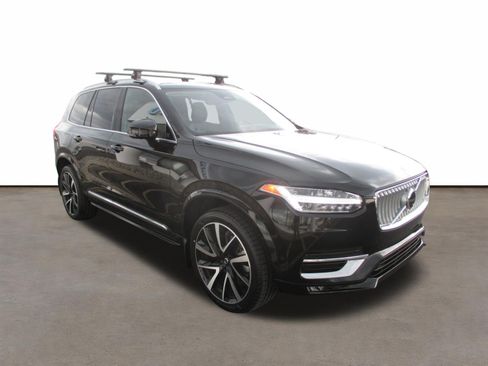 Used 2023 Volvo XC90 B6 Plus w/ Protection Package Premier AWD/4WD image 7