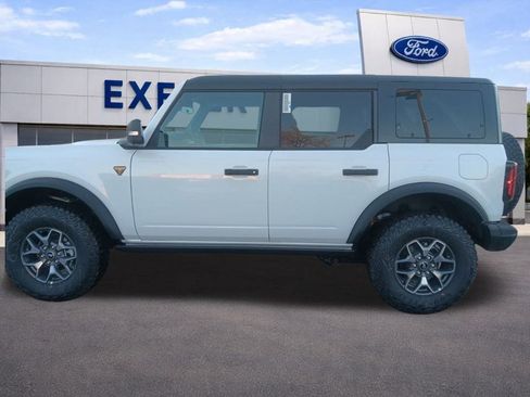 New 2025 Ford Bronco Badlands image 22