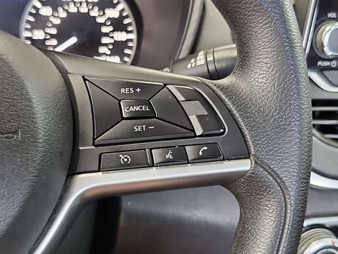Used 2021 Nissan Altima 2.5 SV FWD image 12