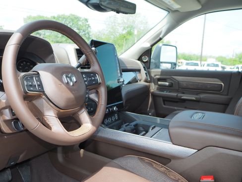 New 2025 RAM 3500 Longhorn image 21