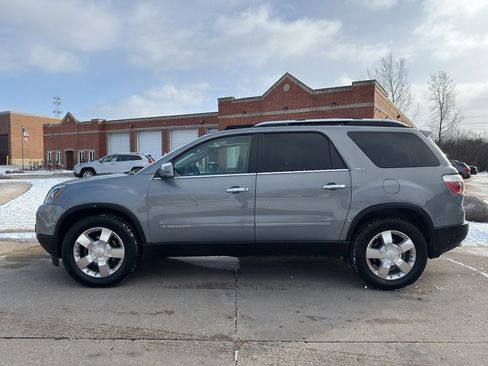 Used 2008 GMC Acadia SLT w/ Convenience Package image 9