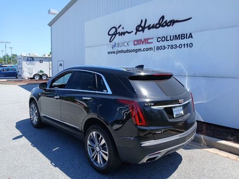Certified 2025 Cadillac XT5 Premium Luxury w/ LPO, Floor Liner Package AWD/4WD image 6