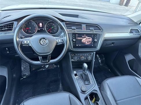 Used 2019 Volkswagen Tiguan SE image 7