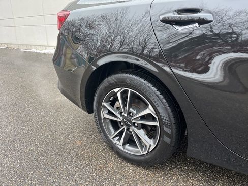 Used 2024 Kia Forte LXS w/ LXS Technology Package image 9