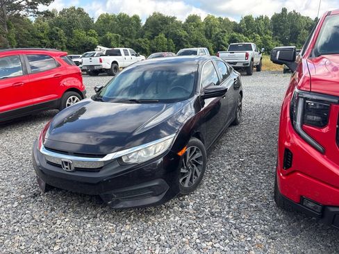 Used 2017 Honda Civic EX image 3