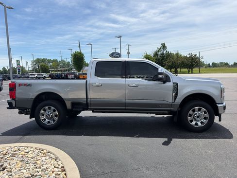 Used 2024 Ford F350 Lariat w/ Lariat Ultimate Package AWD/4WD image 4