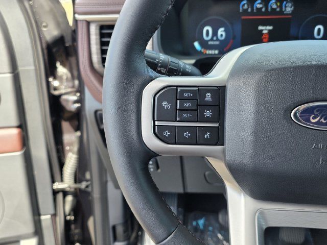 Used 2024 Ford Expedition Limited RWD image 32