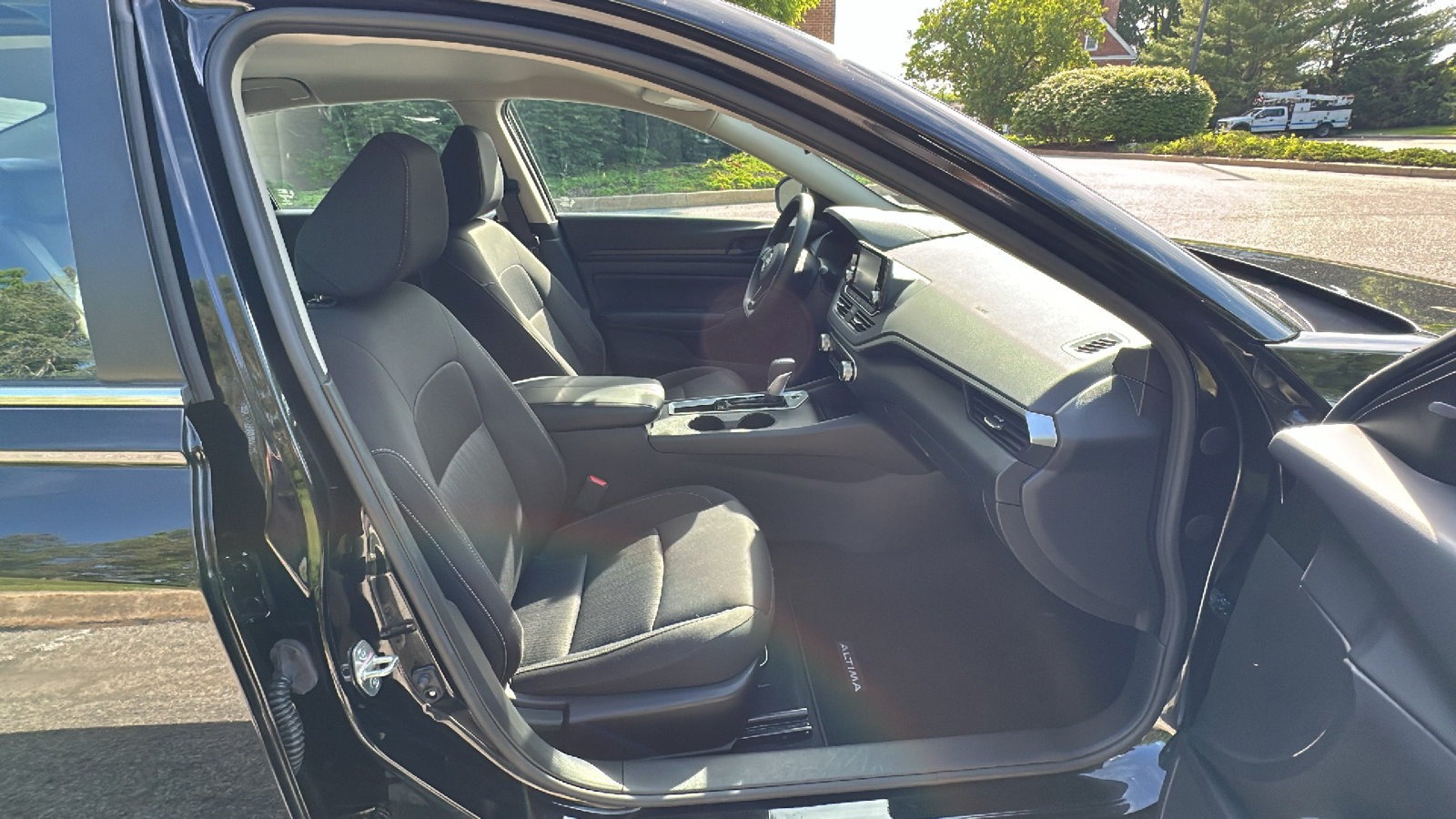 Certified 2023 Nissan Altima 2.5 S FWD image 22