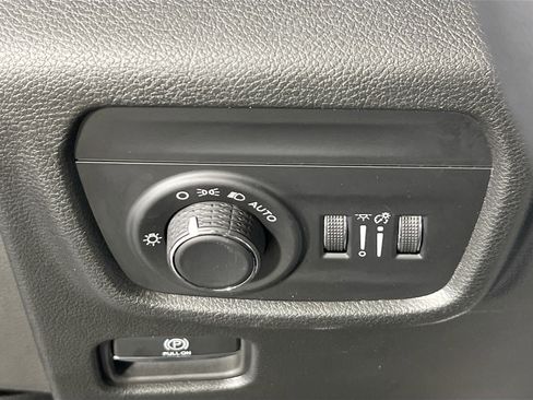 Used 2023 Jeep Grand Cherokee Altitude image 10