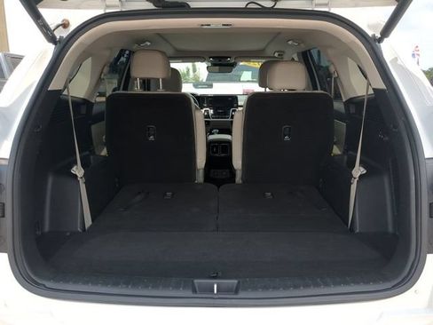 Used 2022 Kia Sorento EX w/ Panoramic Sunroof Package FWD image 13