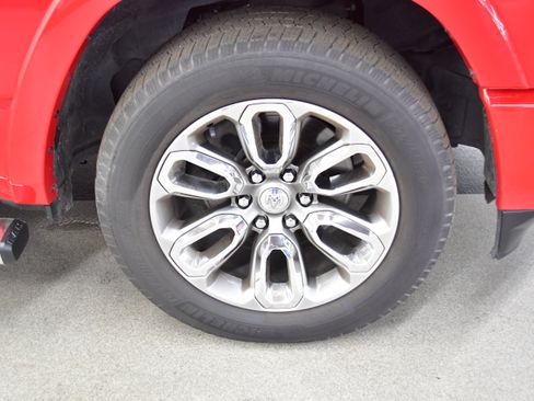 Used 2019 RAM 1500 Laramie w/ Sport Appearance Package AWD/4WD image 37