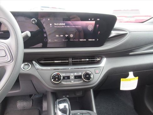 New 2026 Buick Envista Preferred image 24