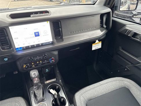 New 2025 Ford Bronco 4-Door image 14