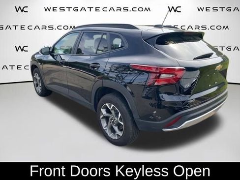 Used 2025 Chevrolet Trax LT w/ Driver Confidence Package FWD image 10