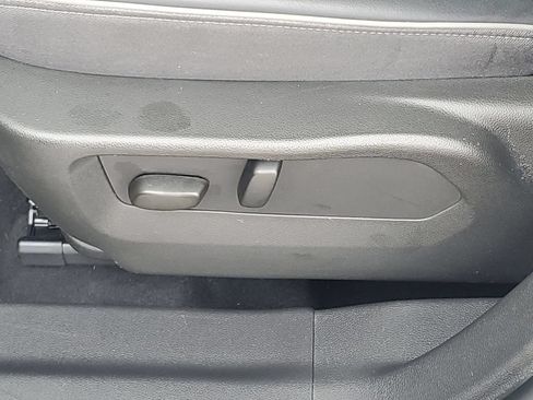 Used 2023 Buick Envision Avenir FWD image 16