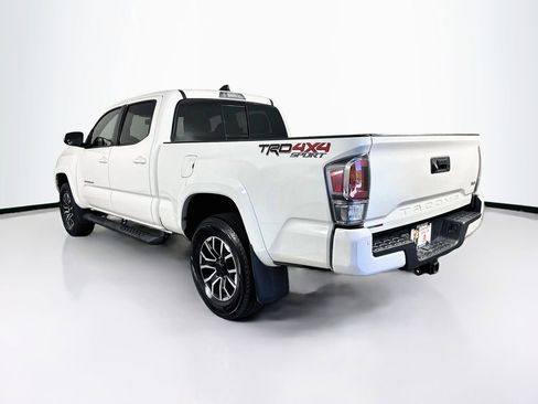 Used 2022 Toyota Tacoma TRD Sport w/ Technology Package AWD/4WD image 7